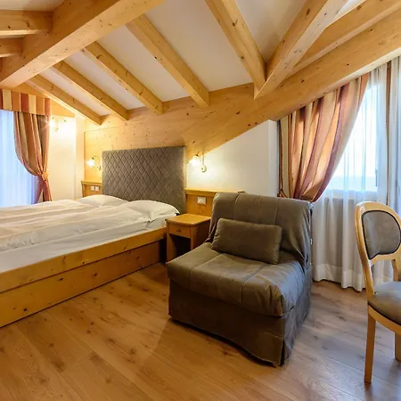 Crozzon Hotel 4*