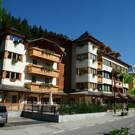 Crozzon Hotel 4*